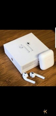 apple-airpods-big-0