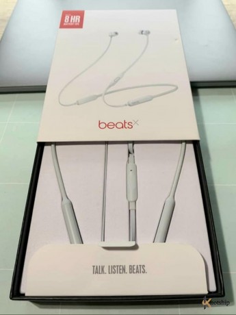 brand-new-beatsx-wireless-headphones-big-1